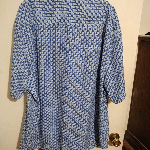 Tommy Bahama button up shirt - Picture 2 of 4